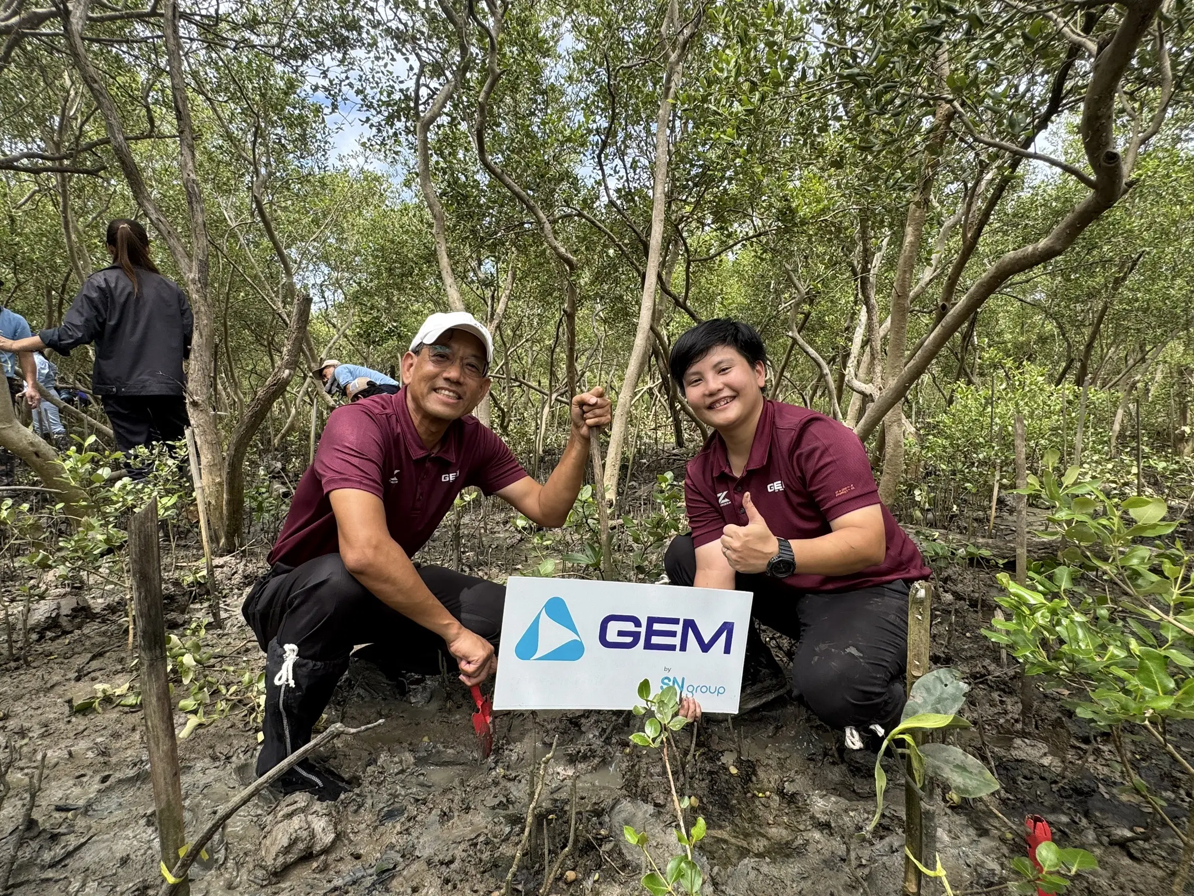GEM ร่วมกิจกรรม “ปล่อยปลา ปลูกป่าชายเลน ลดโลกร้อนเฉลิมพระเกียรติฯ” เนื่องในโอกาสมหามงคลเฉลิมพระชนมพรรษา 93 พรรษา