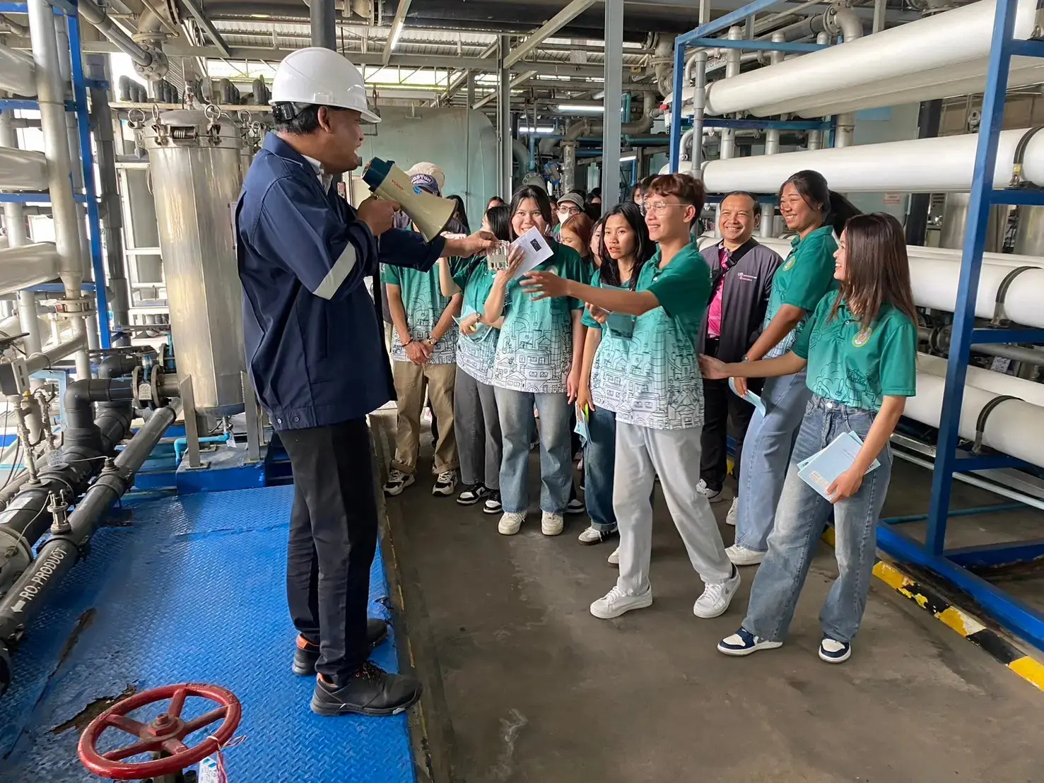 "Transfer knowledge and experience We are experts in water system management."